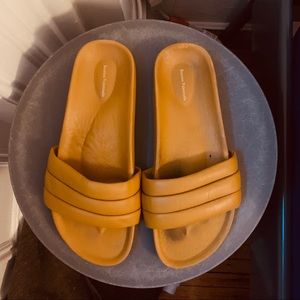 Beatrice Valenzuela Monocolor Sandalia Ochre